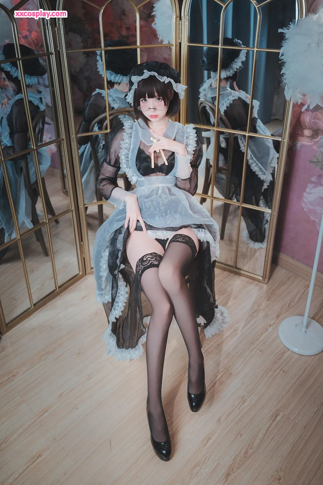 Saionji Nangō: Transparent Maid